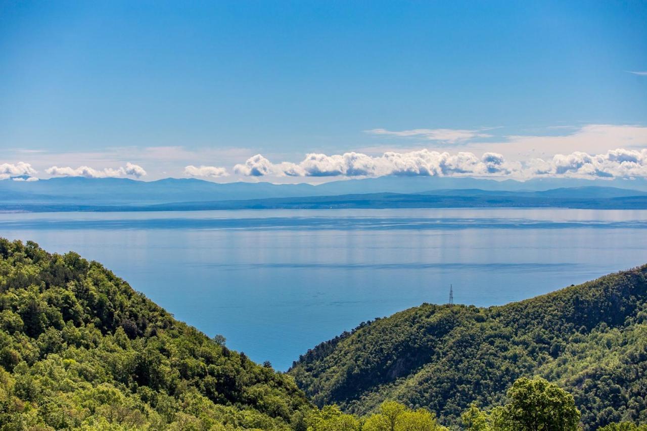 Pansion Villa Betina Ловран Экстерьер фото