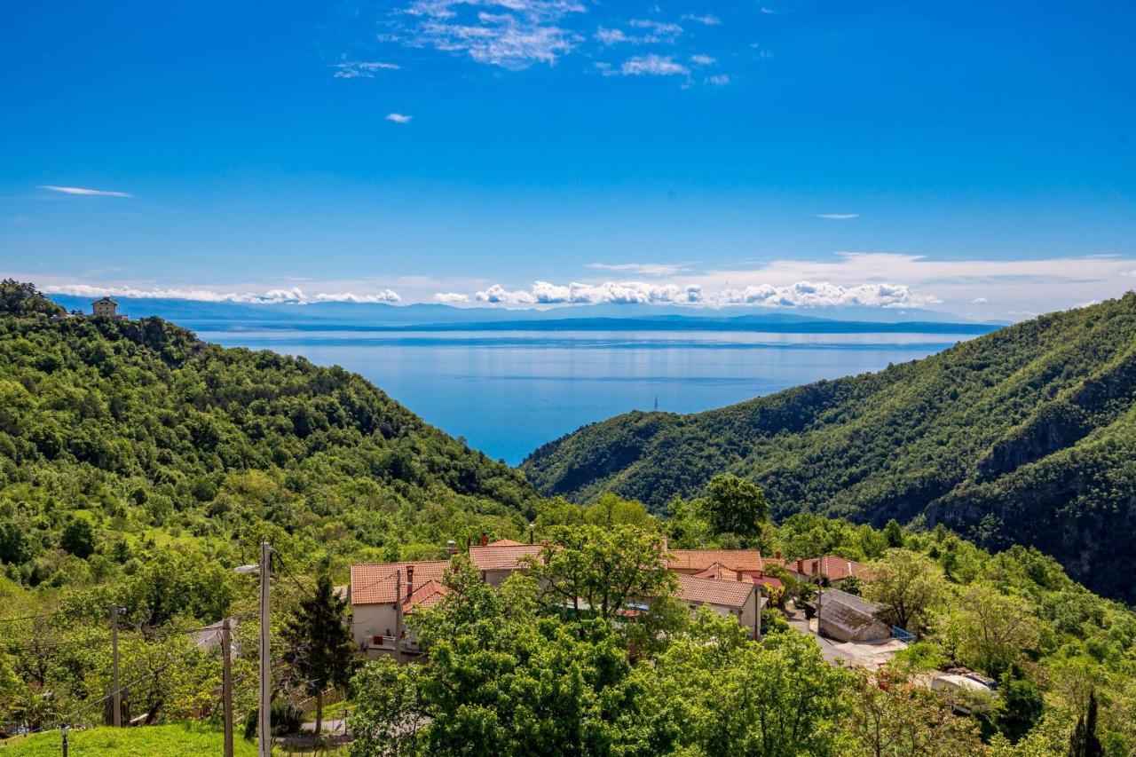 Pansion Villa Betina Ловран Экстерьер фото