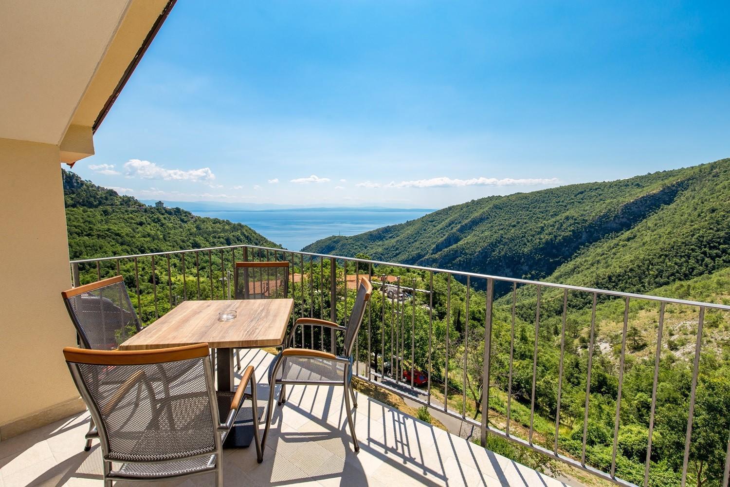 Pansion Villa Betina Ловран Экстерьер фото